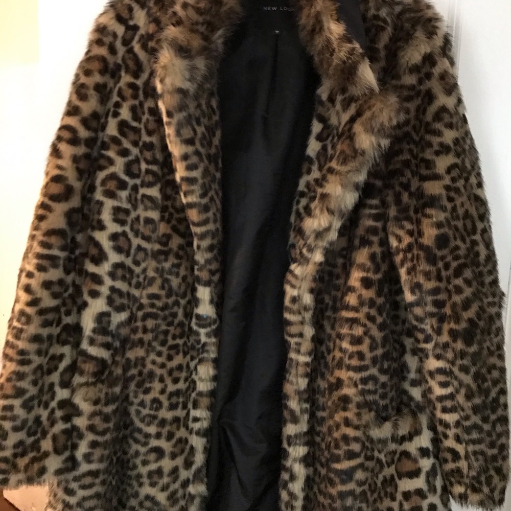 Leopard faux fur coat